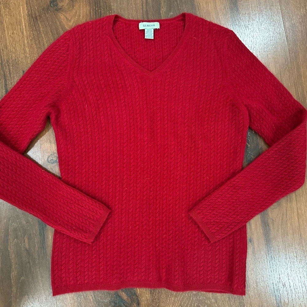 Geneva women's 100% cashmere v-neck sweater dark red Sz Medium